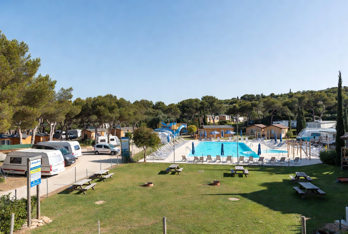Camping Var : pourquoi aller au Site de Gorge Vent ?